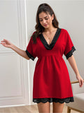 Nightgown with V-neck and lace trim