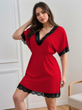 Nightgown with V-neck and lace trim